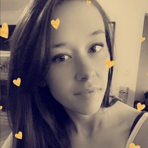 Meet your Posher, Caitie